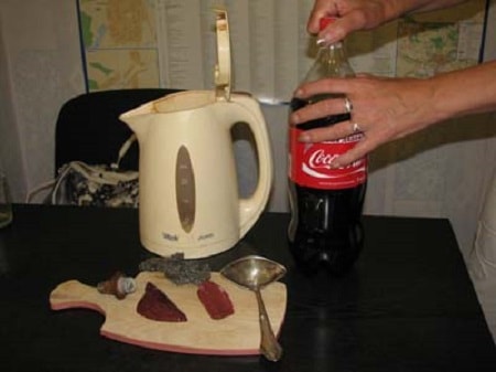 fierbător de cola curat