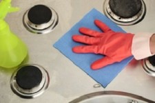 curățăm aragazul de grăsimi și depozite de carbon