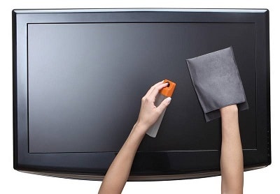 ștergeți ecranul televizorului LCD
