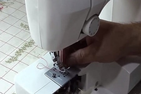 Cum să dezasamblați o mașină de cusut
