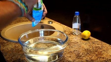 cum să curățați rapid cuptorul cu microunde din interior