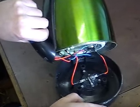dezasamblați ceainicul electric