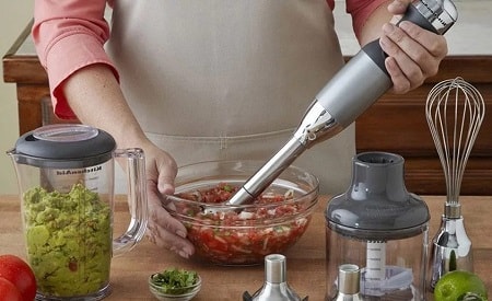 Cum se folosește un blender manual