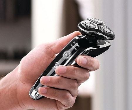 Aparat de ras electric rotativ