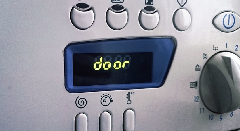 Mașină de spălat Samsung - Cod de eroare dE, Ed sau ușă